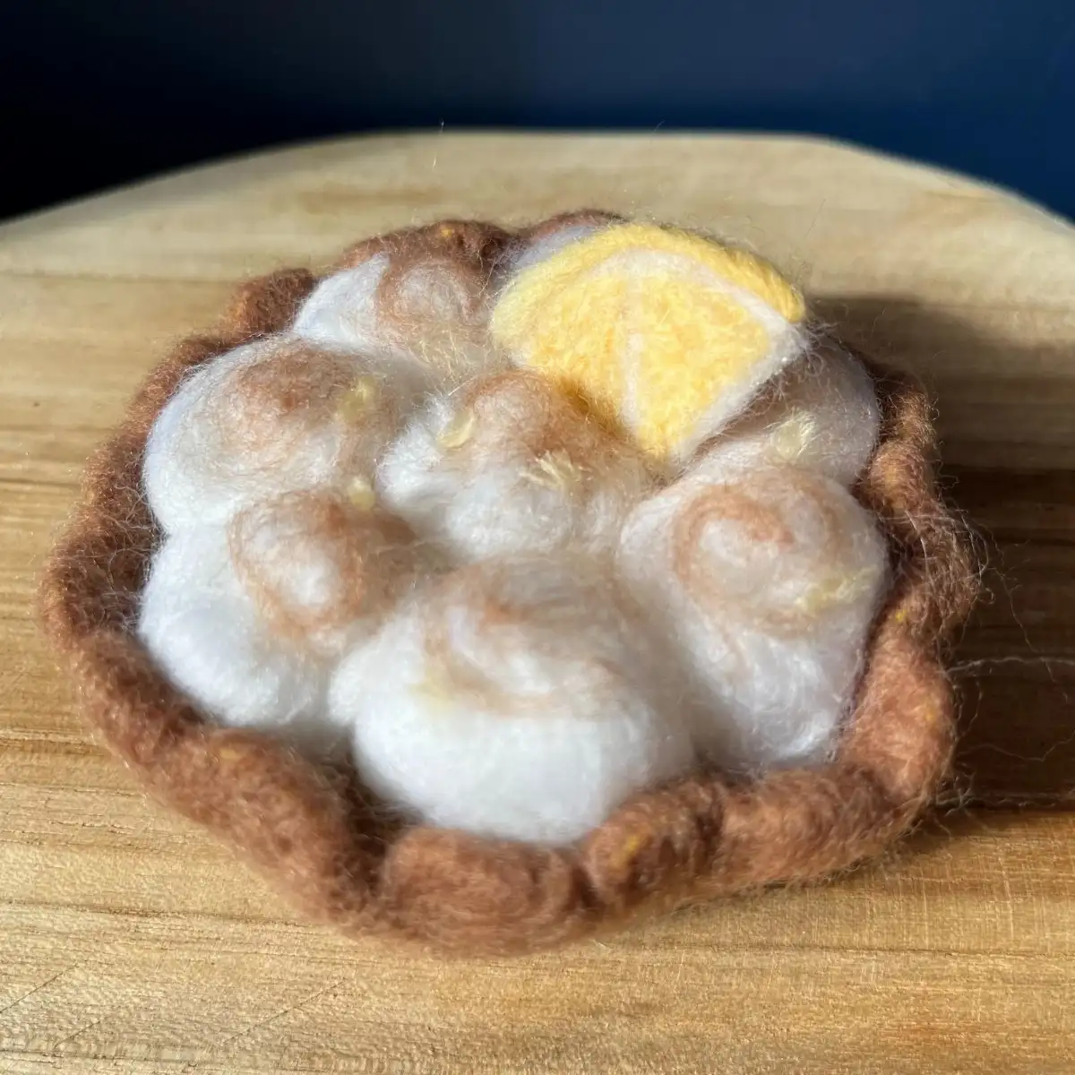 Tartelette citron en laine feutrée
