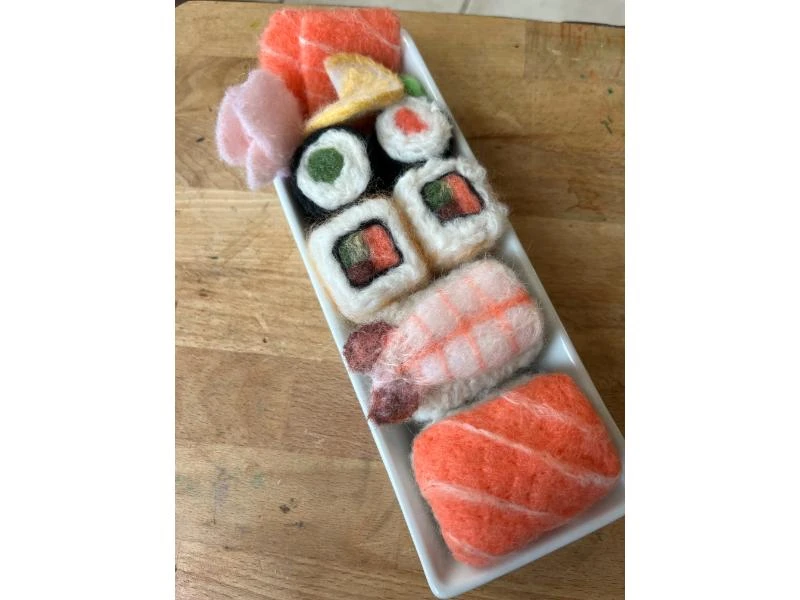 Sushis en laine feutrée